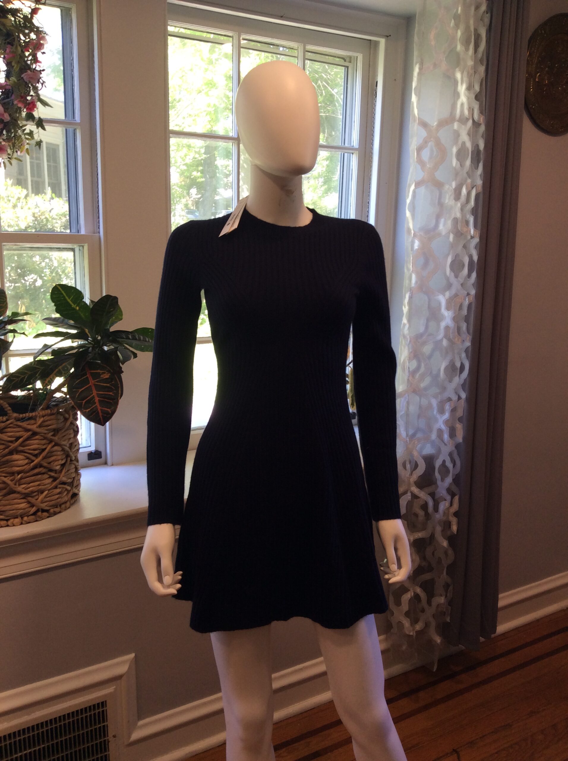 Aqua 100% Cashmere Navy Peacoat Sweater Size XS - Image 2