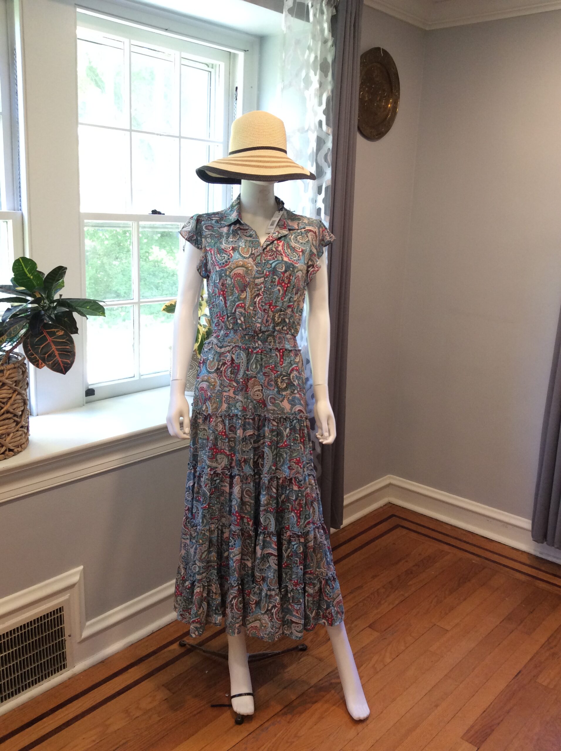 Tahari Romantic Vintage Floral Midi Dress Size M