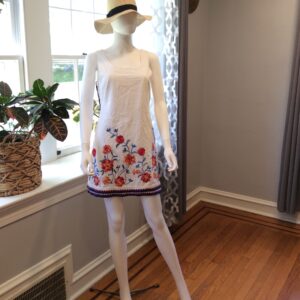 Tahari White Embroidered Summer Dress Size 6