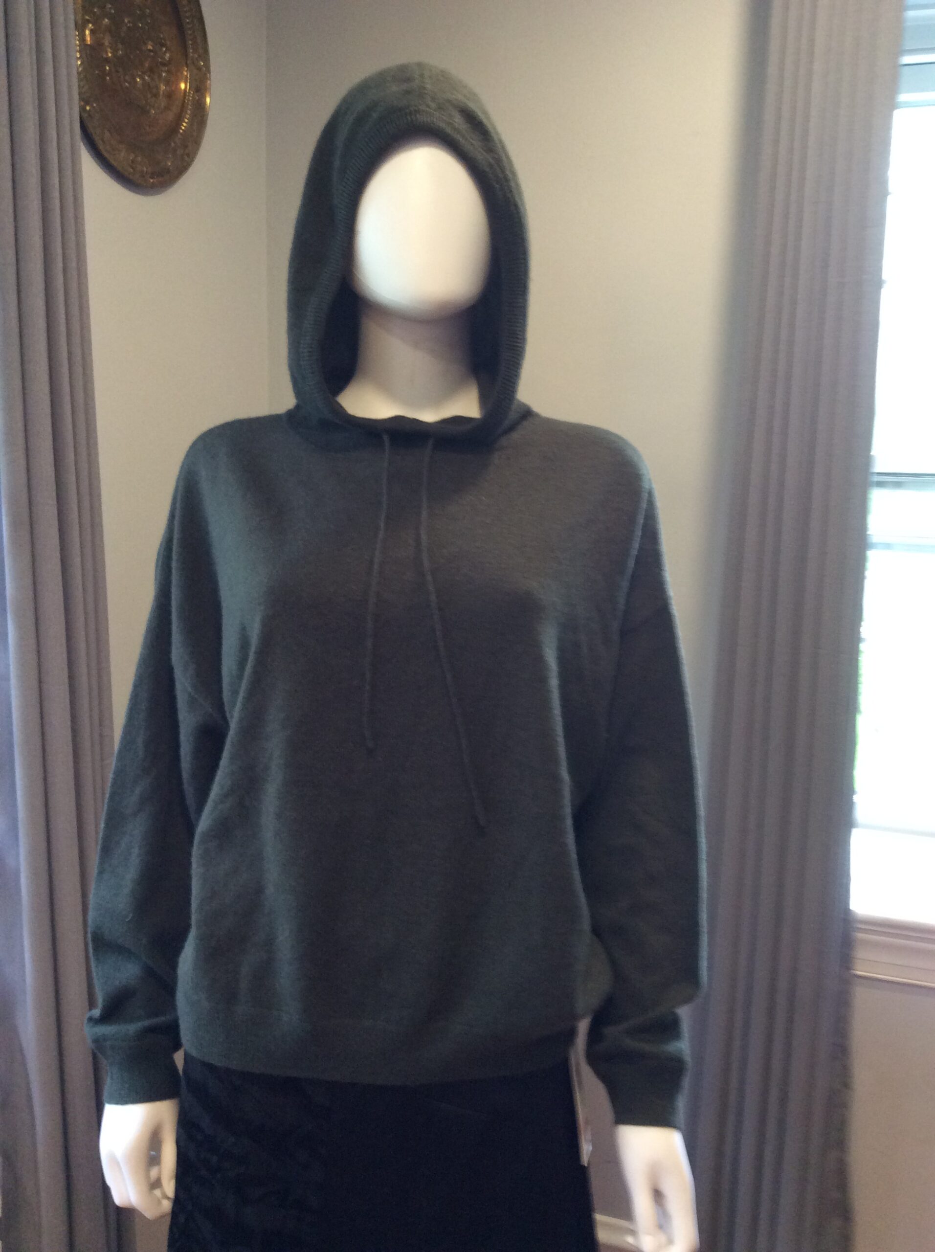 Aqua Cashmere Charcoal Hoodie Sweater Luxury Relaxed Knit Pullover