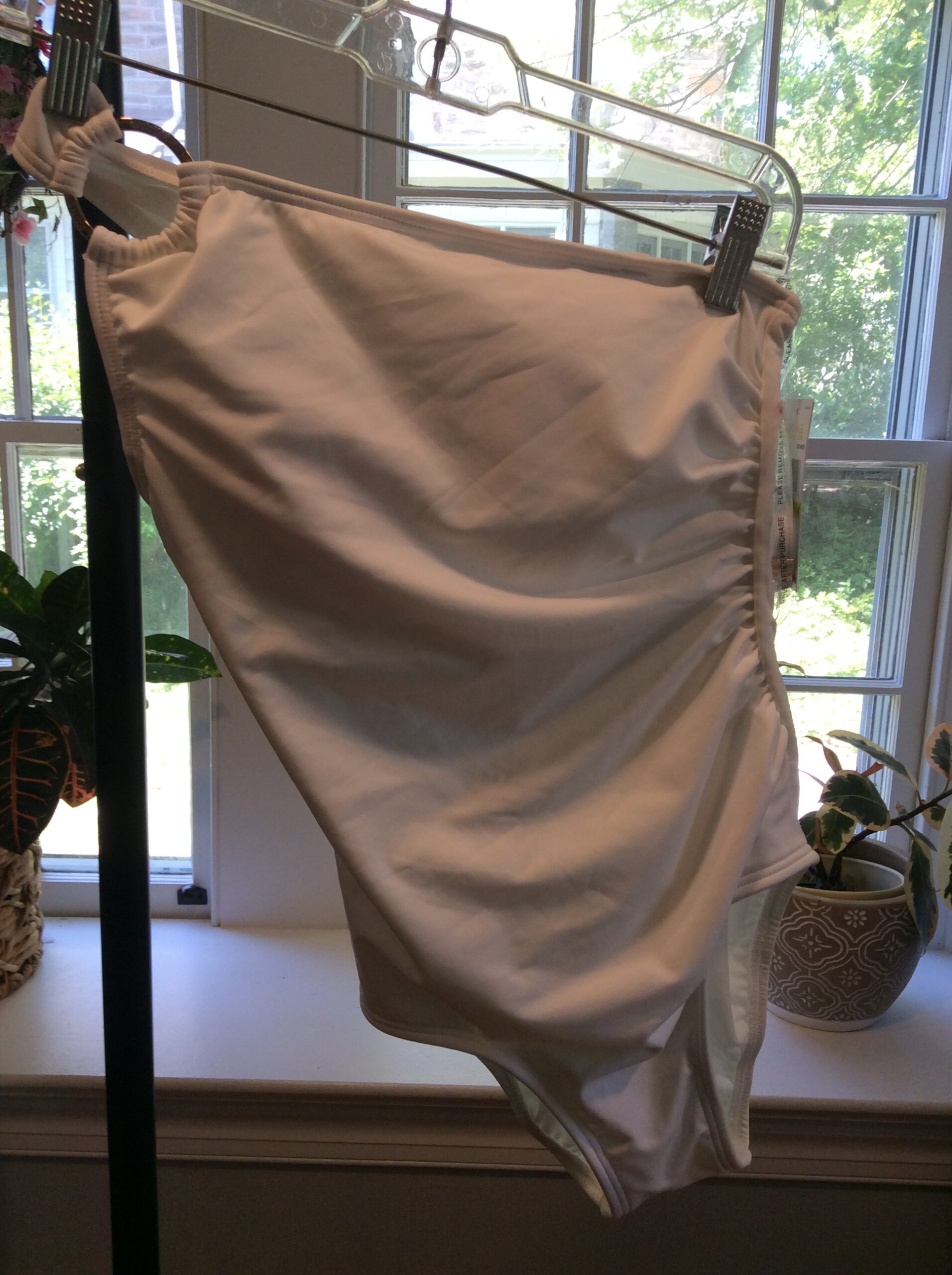 Michael Kors White One Shoulder Ruched One Piece Swimsuit 4 Size - Image 2
