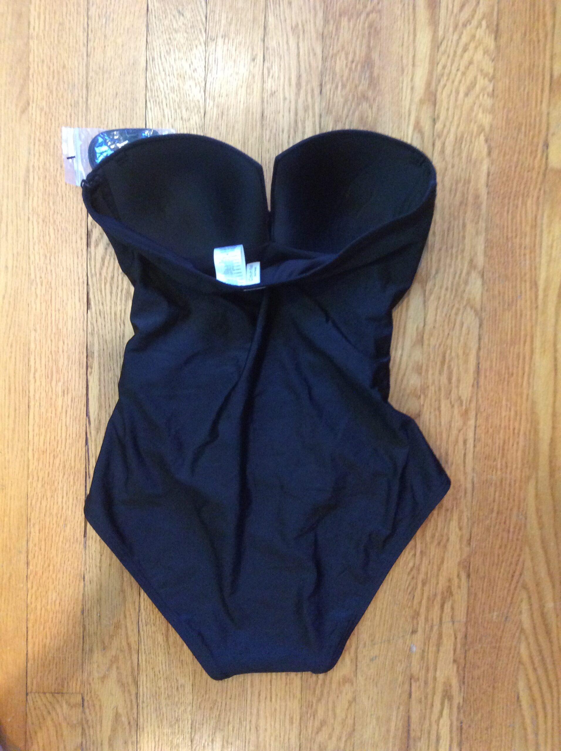 Calvin Klein Black Strapless Ruched One Piece Swimsuit Size 6 - Image 4
