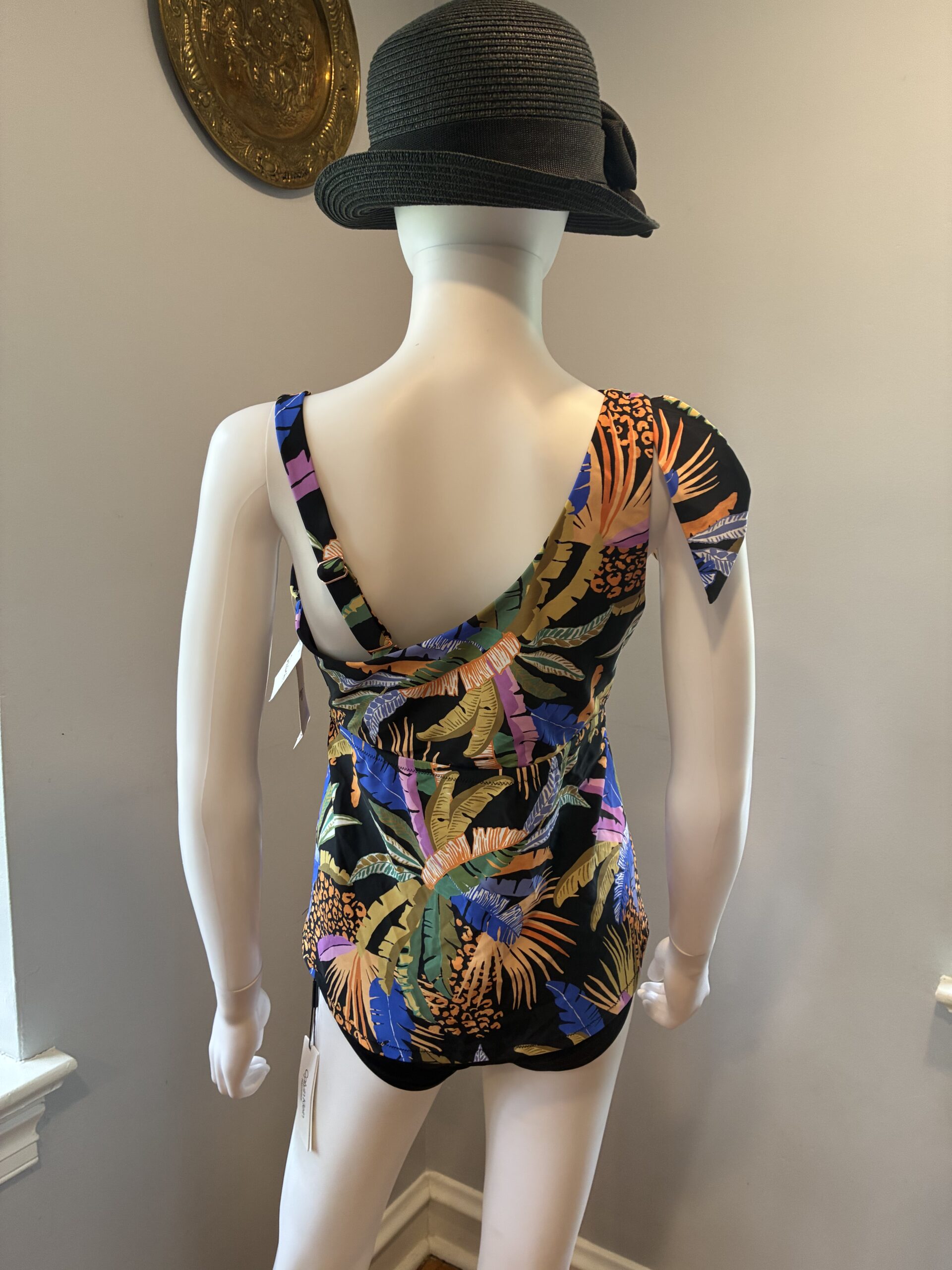 Raisins Curve Trendy Plus Size Marita One-Shoulder Tankini Top Size 16W - Image 2