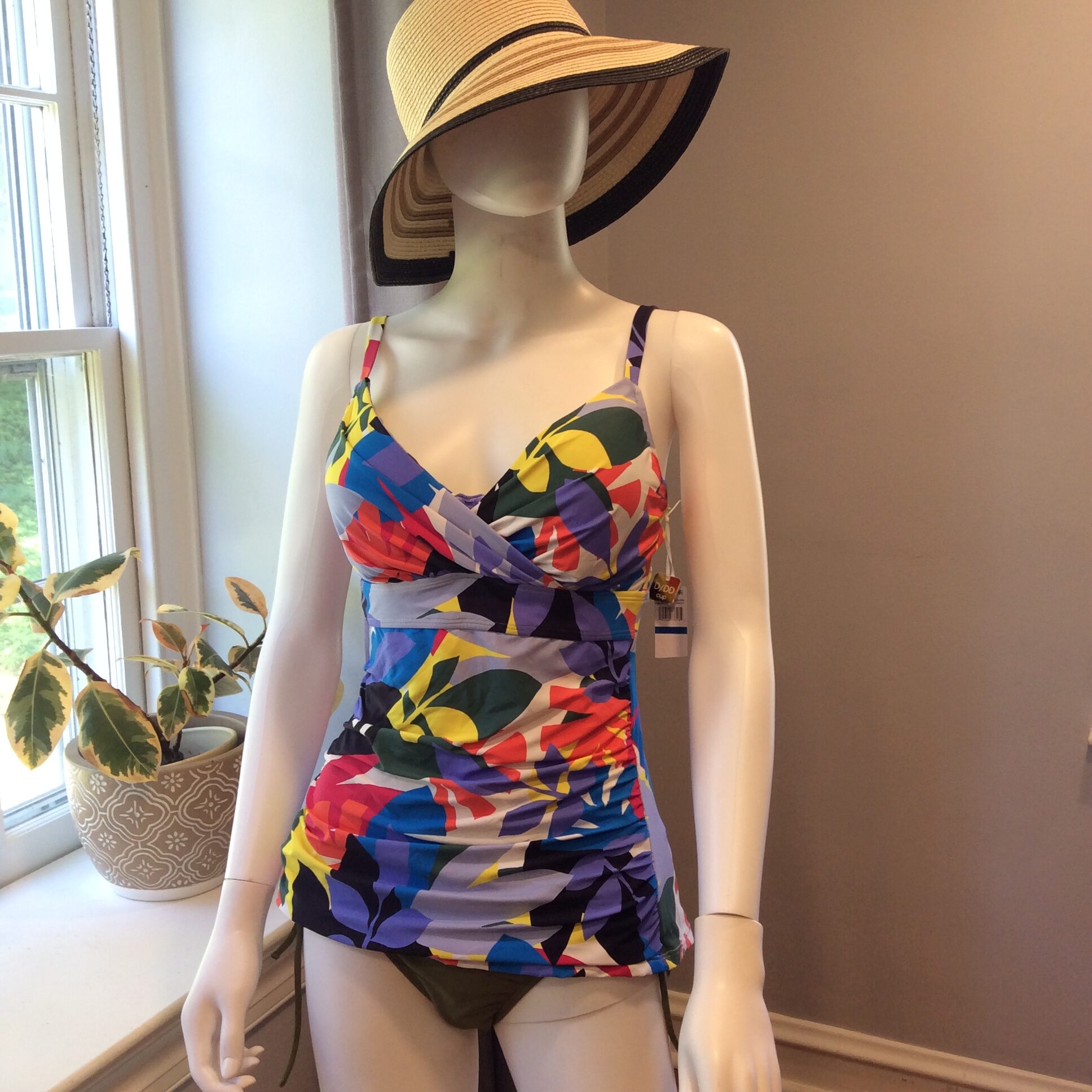 Tropical Floral Tankini Top Multicolor Swimwear Size 34 DD