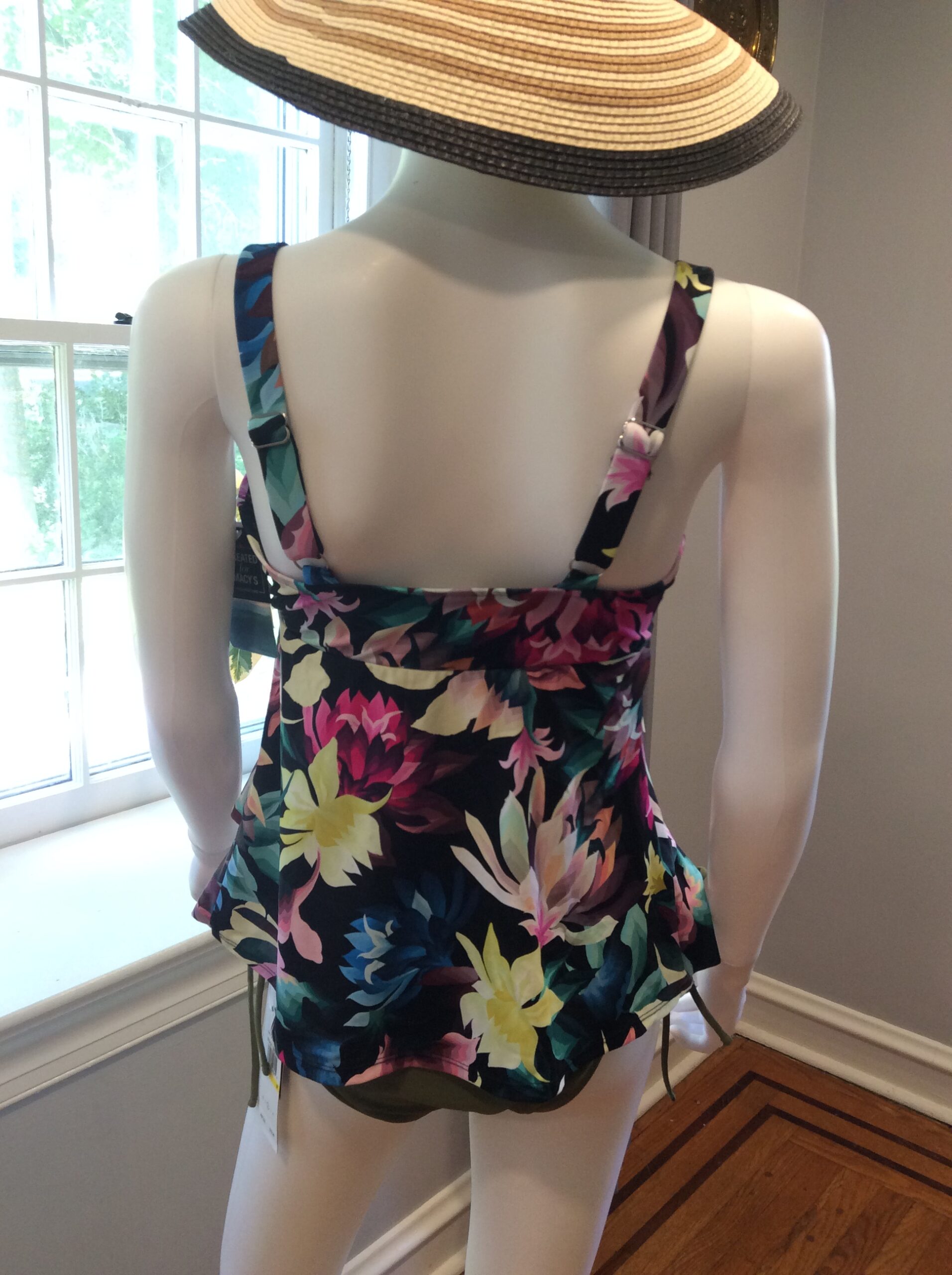 Black Tropical Floral Tankini Top Adjustable Strap Swimwear Size 8 - Image 2