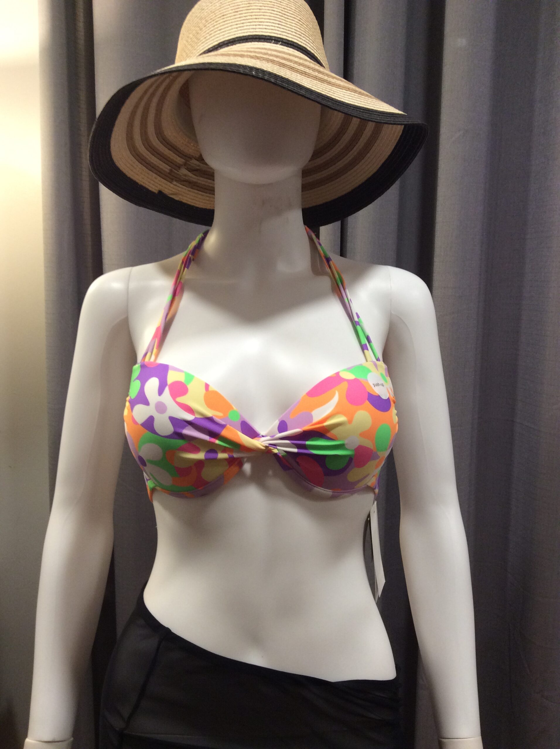 Salt & Cove Floral Bikini Top NWT Women's Multicolor Tropical Swimwear Size S