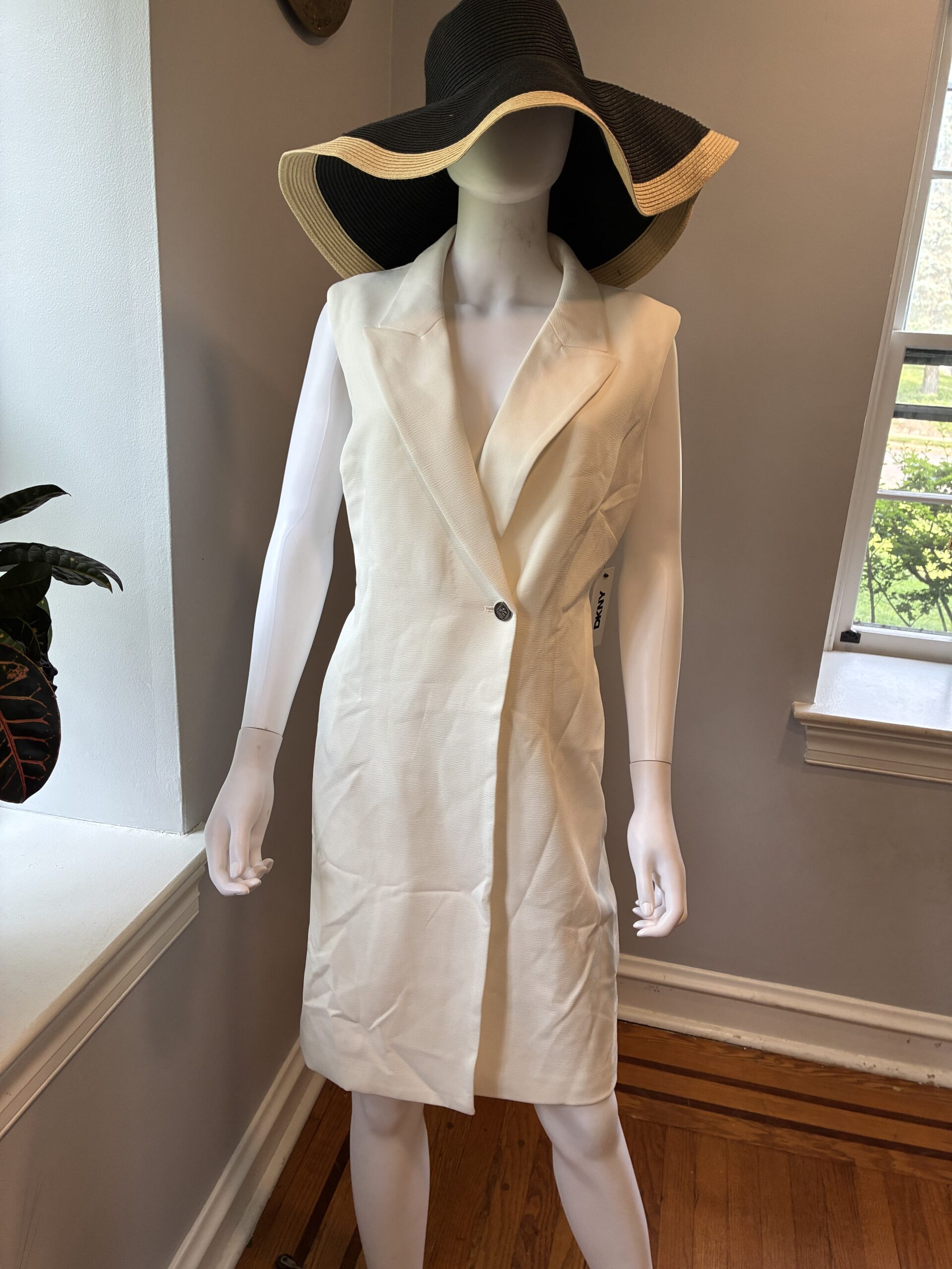 DKNY Women's Peak-Lapel Sleeveless Blazer Dress Size 14 - Image 3