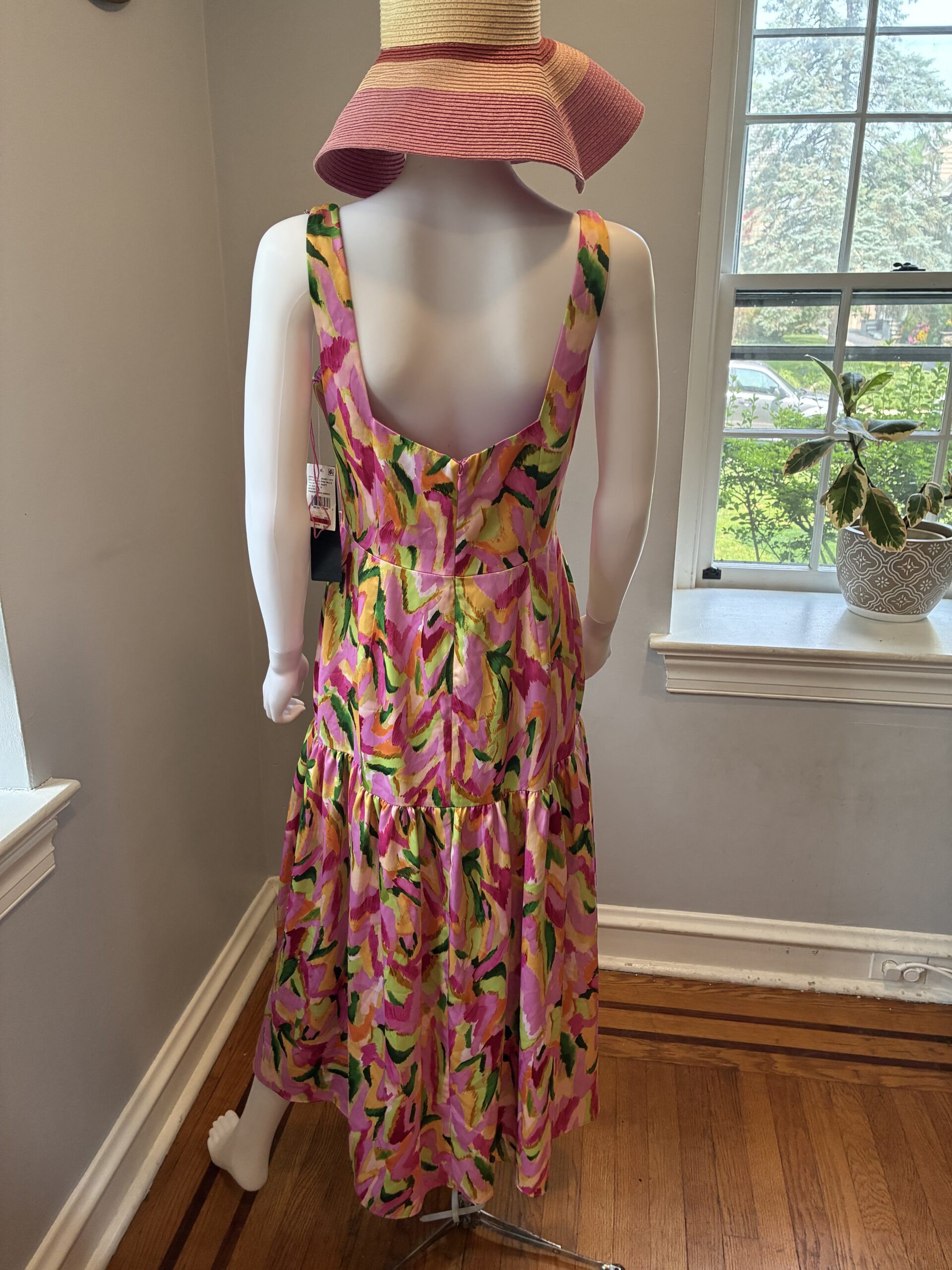 Adrianna by Adrianna Papell women's satin tropical tiered dress Size 8 - Image 5