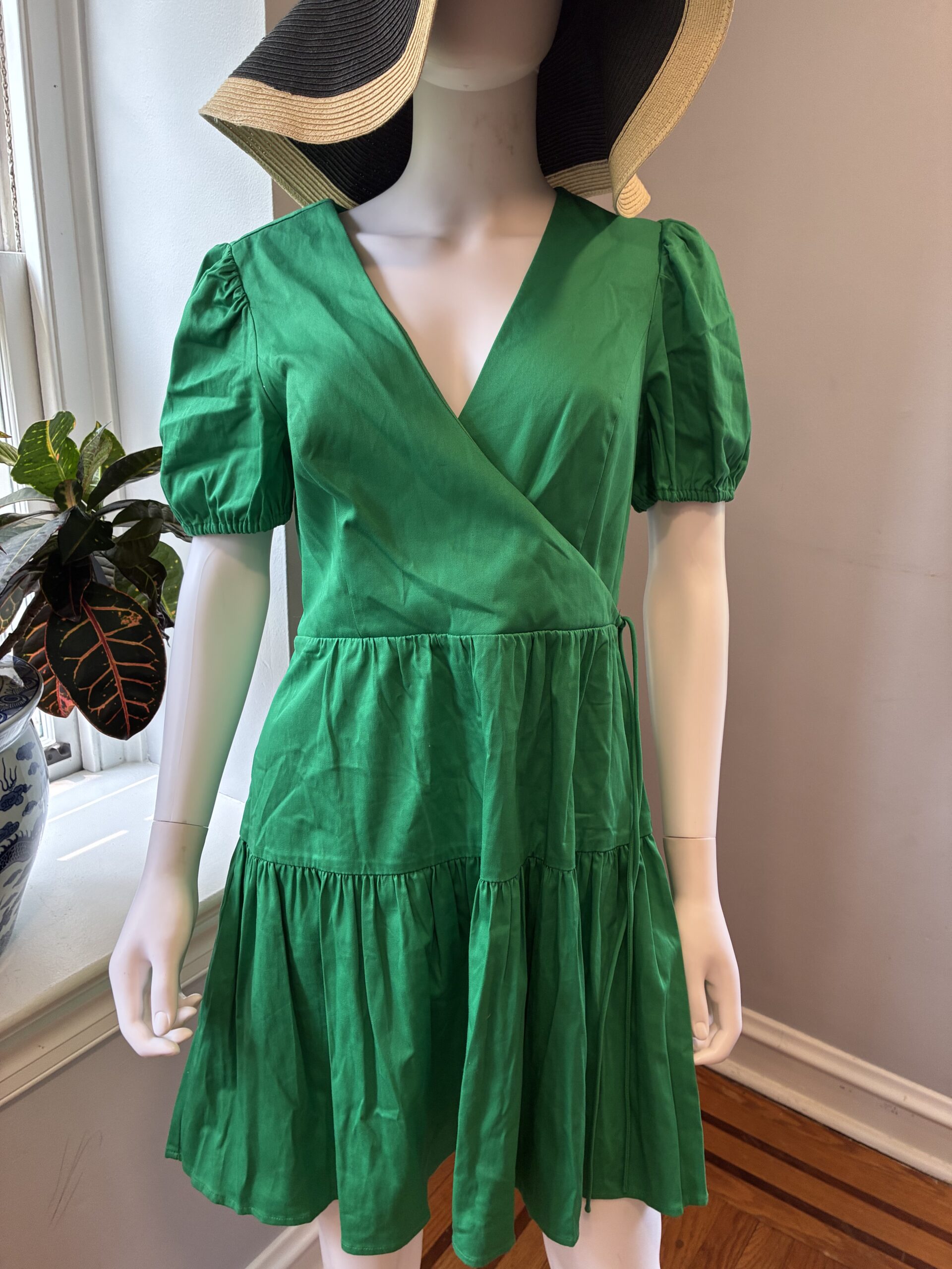 Adrianna Papell Women's Faux-Wrap Tiered Dress Size 8 - Image 4