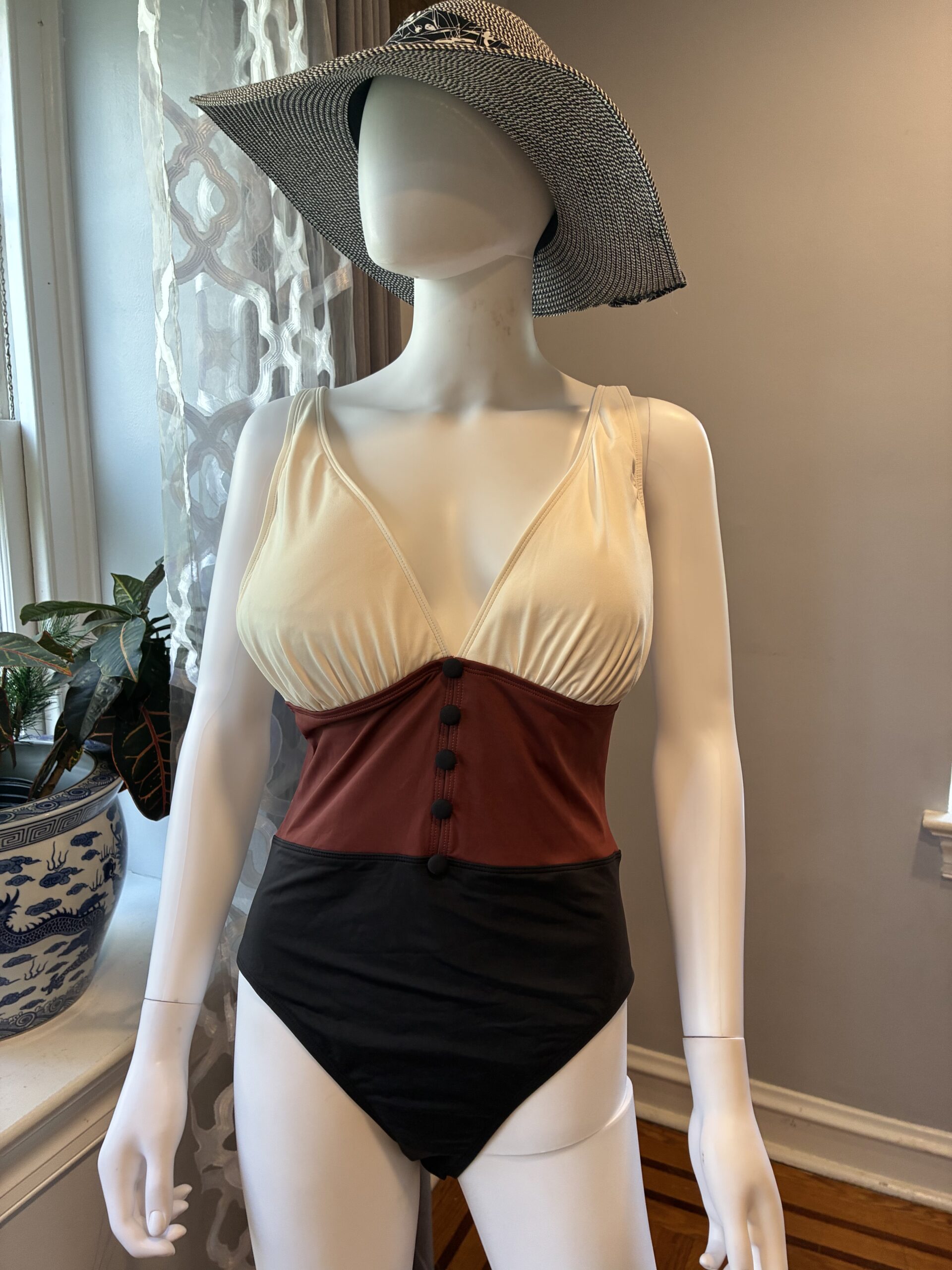 Bleu by Rod Beattie Plus Size Colorblocked Button-Down Cap-Sleeve One-Piece Swimsuit Size 12 - Image 3