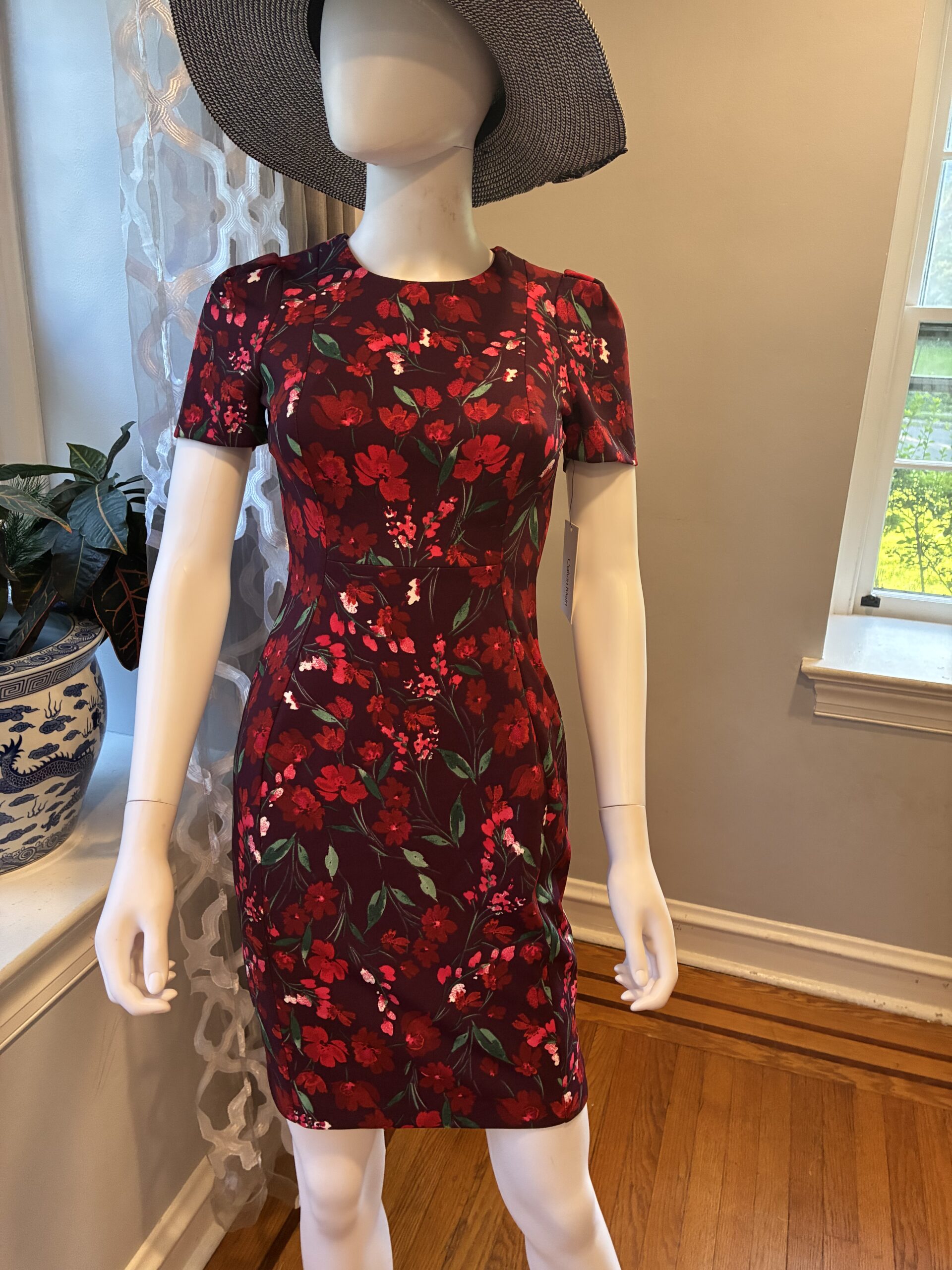 Calvin Klein Women's Tulip Sleeve Floral Sheath Size 2 - Image 7