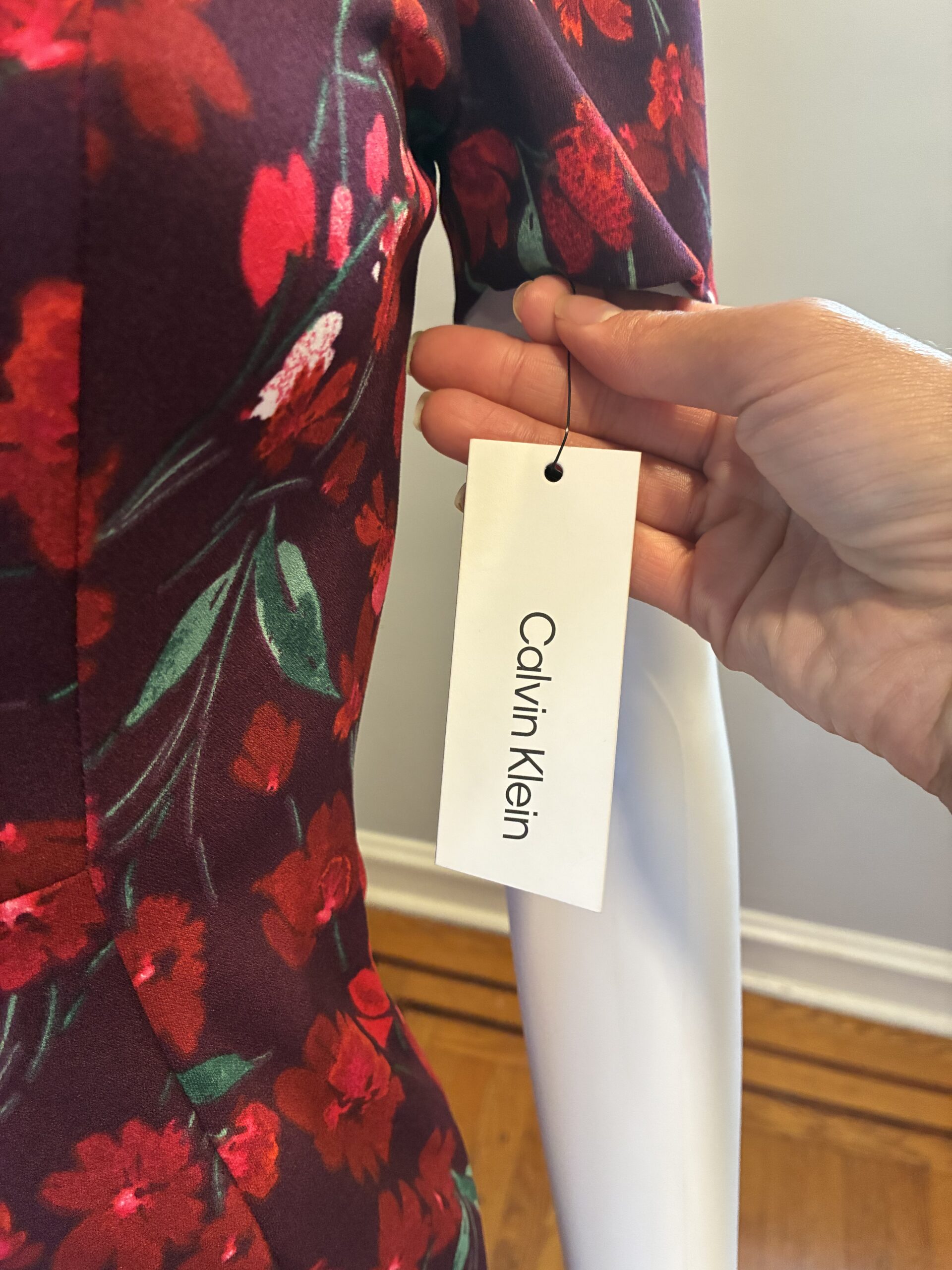Calvin Klein Women's Tulip Sleeve Floral Sheath Size 2 - Image 6