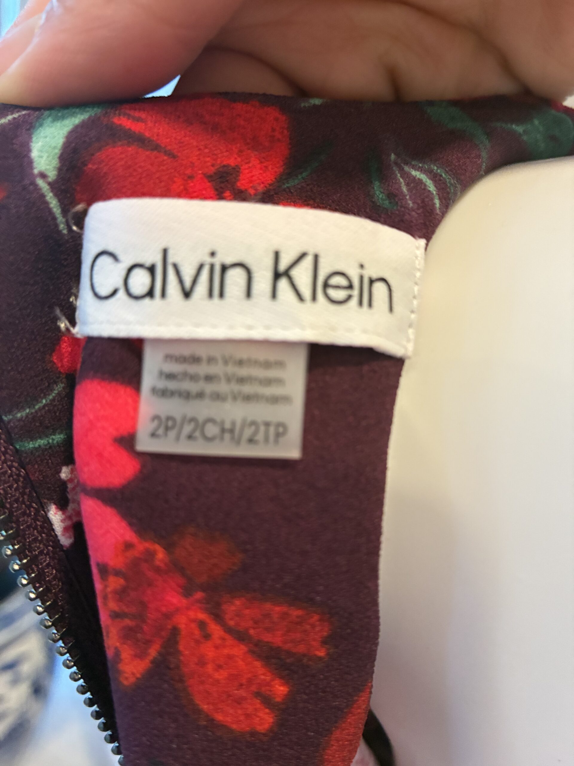 Calvin Klein Women's Tulip Sleeve Floral Sheath Size 2 - Image 4